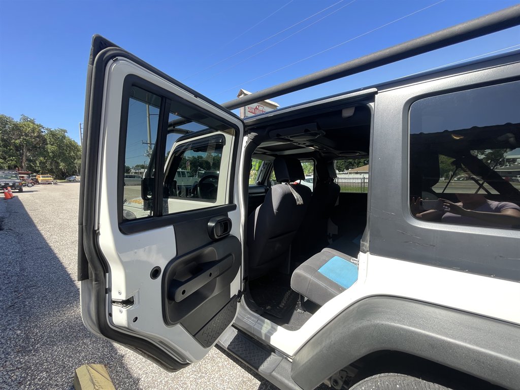 2010 Jeep Wrangler Unlimited Sport - Photo 7