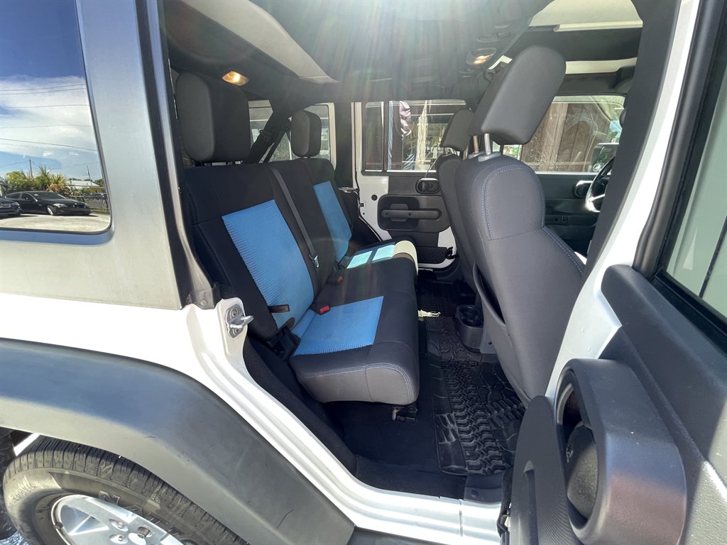 2010 Jeep Wrangler Unlimited Sport - Photo 12